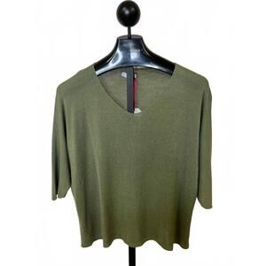 NEW YOLLY women's pullover sweater in olive